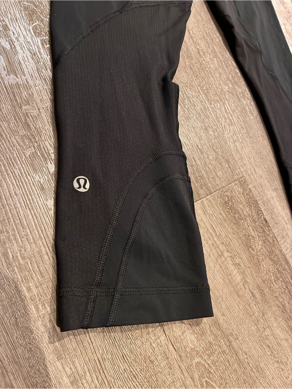 Lululemon Run: Inspire Crop II Leggings Black Mesh Pockets Size 6